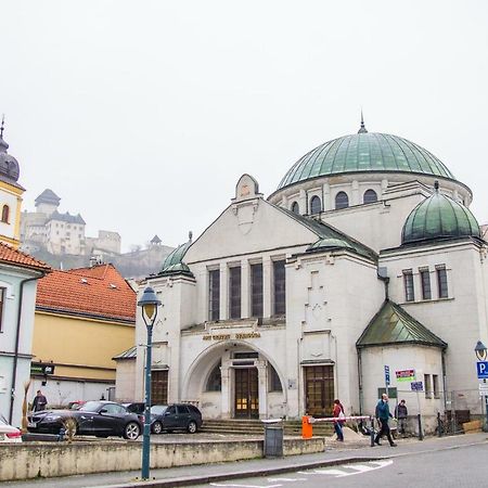 Old Town Apartment Trencin Exterior photo